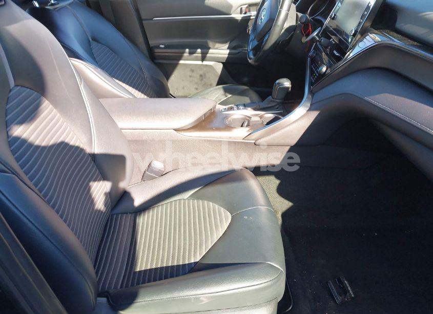 Photo 5 of 2021 Toyota Camry SE HYBRID (VIN 4T1S31AK5MU563836)