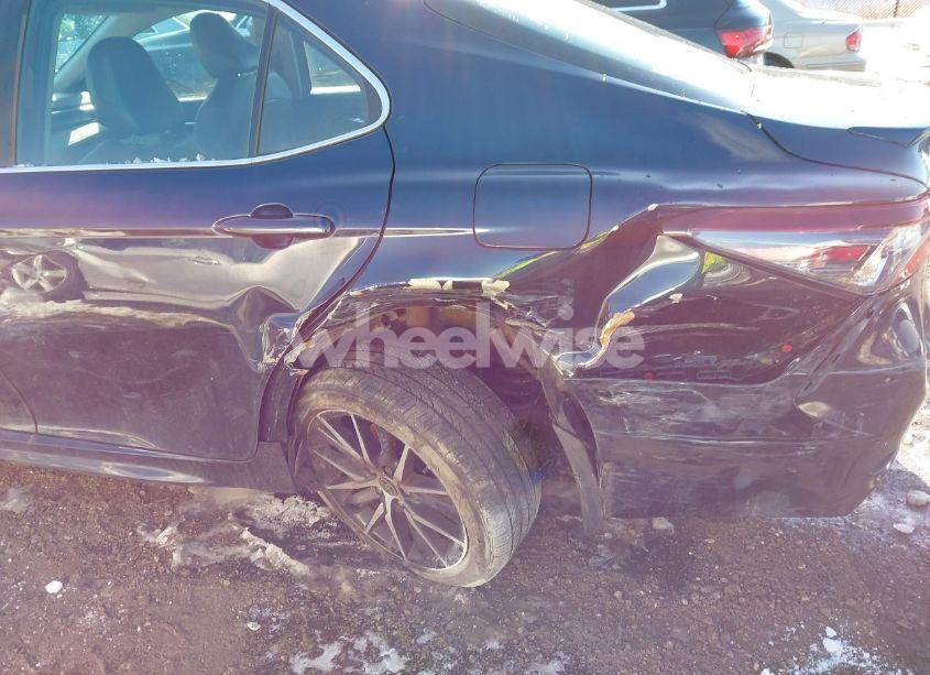 Photo 6 of 2021 Toyota Camry SE HYBRID (VIN 4T1S31AK5MU563836)