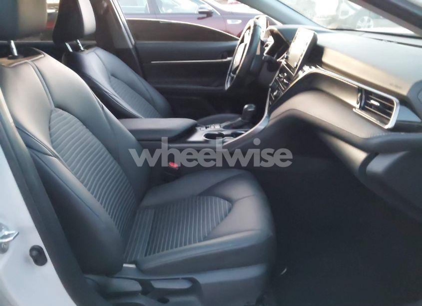 Photo 5 of 2024 Toyota Camry HYBRID SE (VIN 4T1S31AK8RU072054)