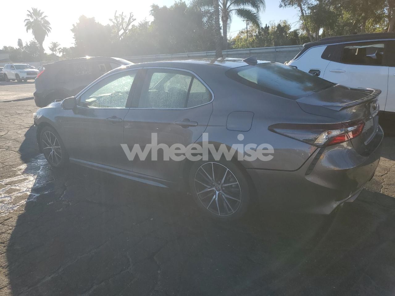 Photo 2 of 2022 TOYOTA CAMRY NIGHT SHADE (VIN 4T1S31AKXNU582822)