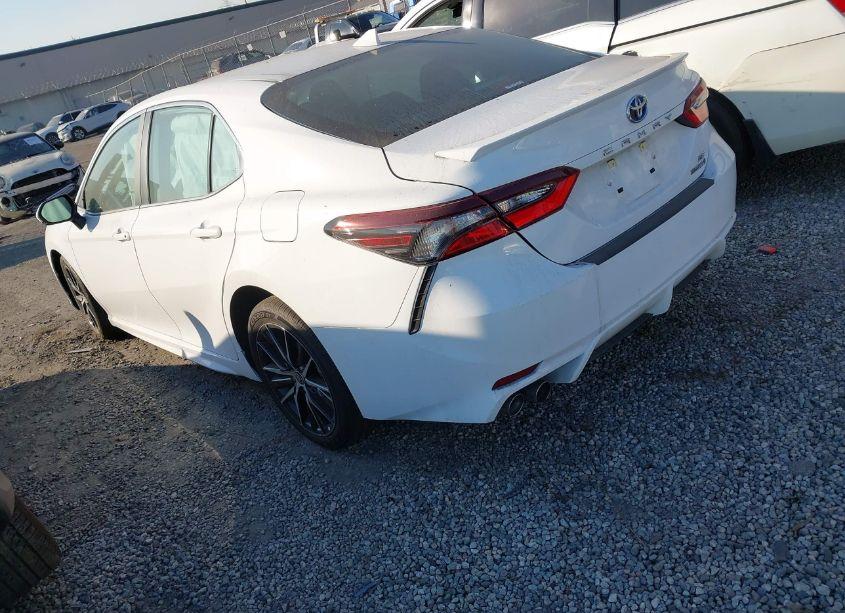 Photo 3 of 2023 Toyota Camry SE HYBRID (VIN 4T1S31AKXPU620441)