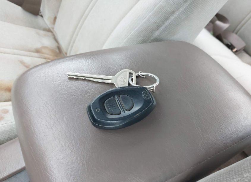 Photo 11 of 1993 Toyota Camry LE (VIN 4T1SK12E4PU283700)