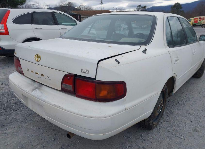 Photo 12 of 1995 Toyota Camry LE (VIN 4T1SK12E9SU876171)