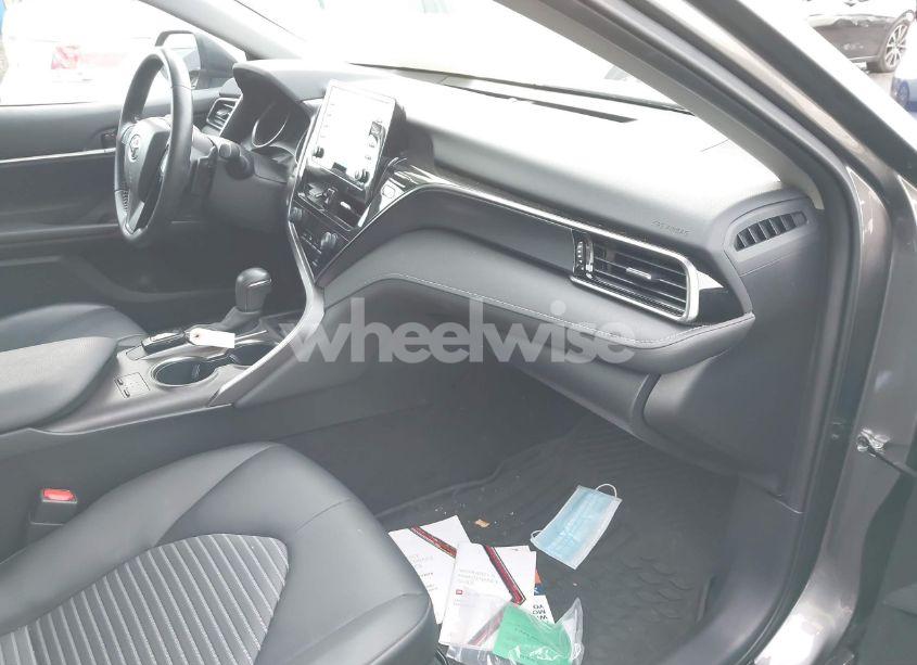 Photo 5 of 2021 Toyota Camry SE (VIN 4T1T11AK0MU572048)