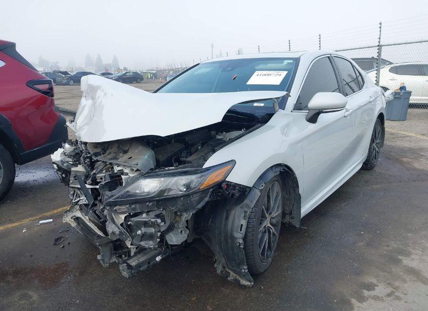 Photo 2 of 2023 Toyota Camry SE (VIN 4T1T11AK0PU107726)