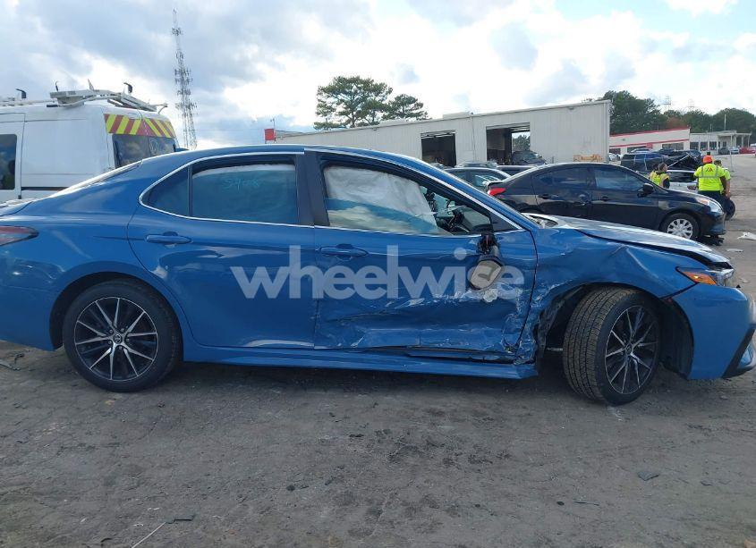 Photo 13 of 2023 Toyota Camry SE (VIN 4T1T11AK0PU185908)