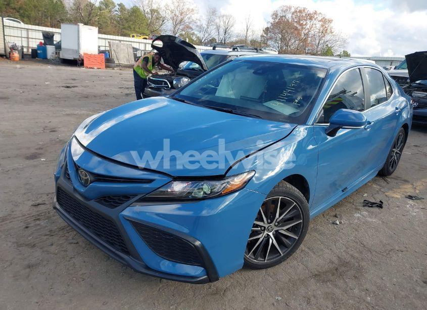 Photo 2 of 2023 Toyota Camry SE (VIN 4T1T11AK0PU185908)