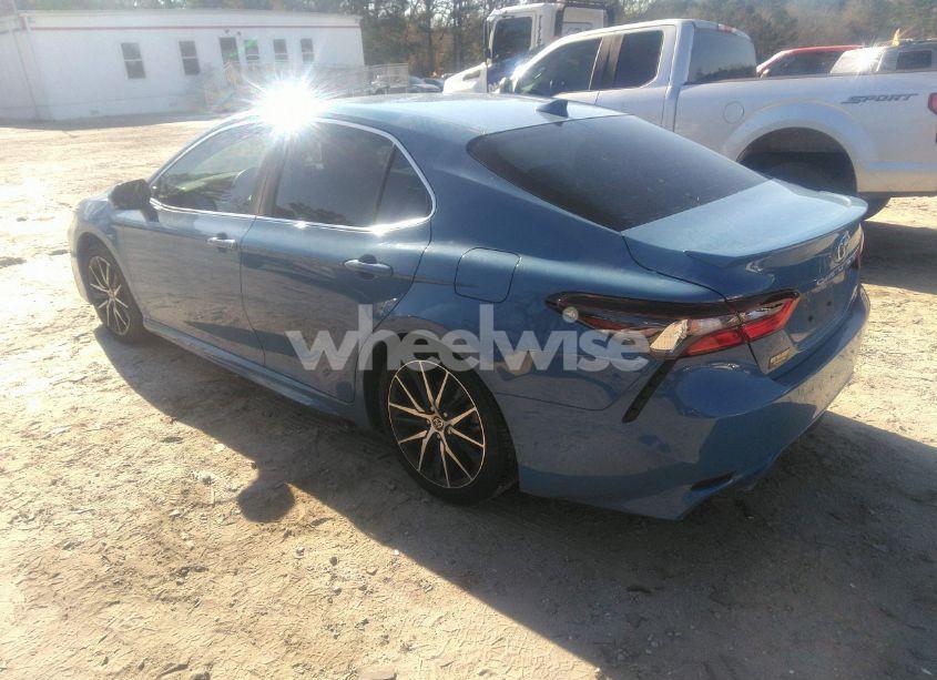 Photo 3 of 2024 Toyota Camry SE (VIN 4T1T11AK0RU227805)