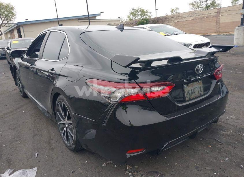 Photo 3 of 2021 Toyota Camry SE (VIN 4T1T11AK1MU561608)