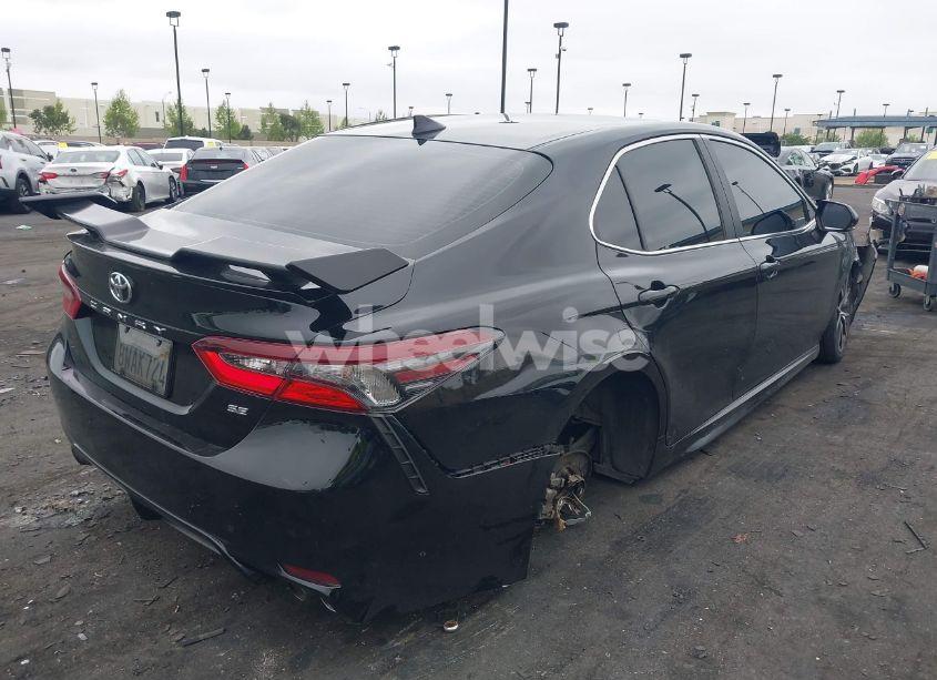 Photo 4 of 2021 Toyota Camry SE (VIN 4T1T11AK1MU561608)