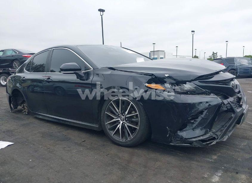 Photo 6 of 2021 Toyota Camry SE (VIN 4T1T11AK1MU561608)