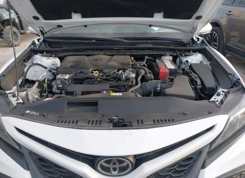 Photo 10 of 2021 Toyota Camry SE (VIN 4T1T11AK1MU561673)