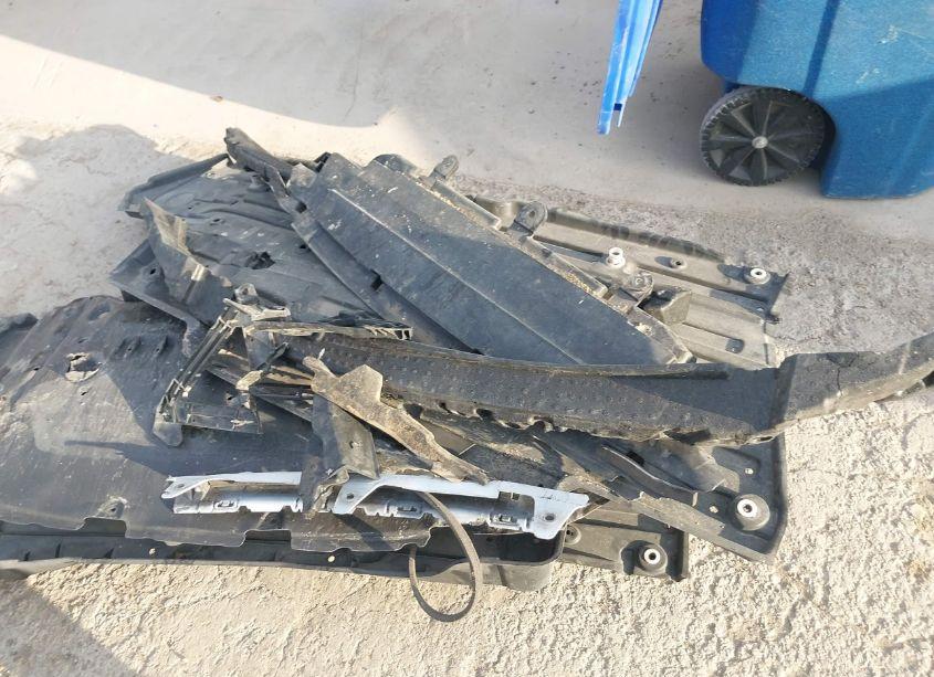 Photo 12 of 2021 Toyota Camry SE (VIN 4T1T11AK1MU561673)