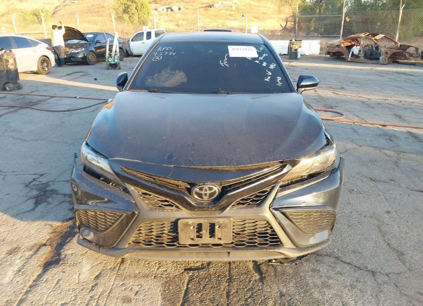 Photo 12 of 2021 Toyota Camry SE (VIN 4T1T11AK1MU561690)