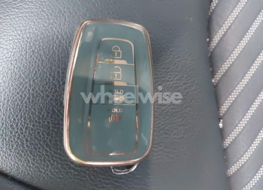 Photo 11 of 2022 Toyota Camry SE (VIN 4T1T11AK1NU643629)