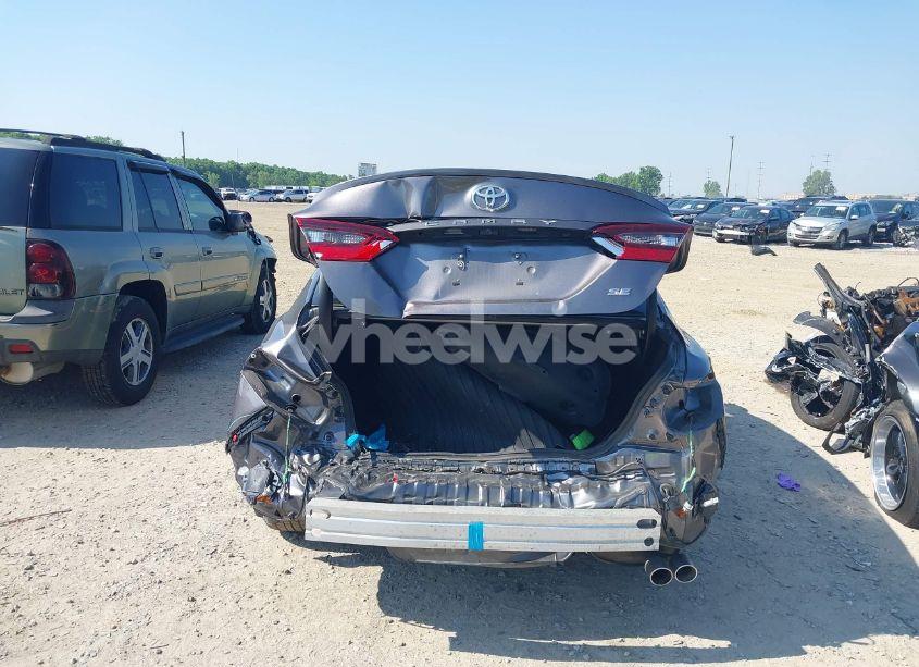 Photo 17 of 2022 Toyota Camry SE (VIN 4T1T11AK1NU644506)