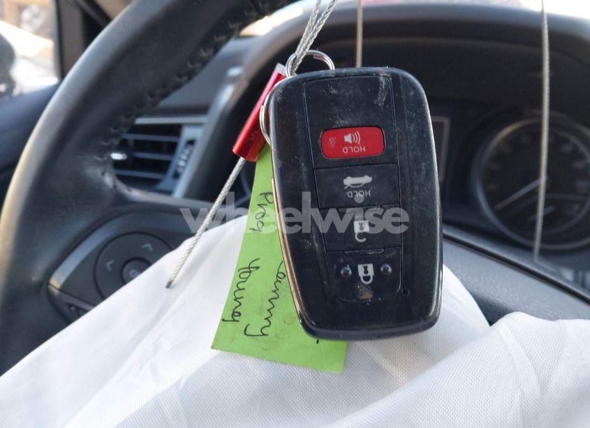 Photo 11 of 2022 Toyota Camry SE (VIN 4T1T11AK1NU651312)