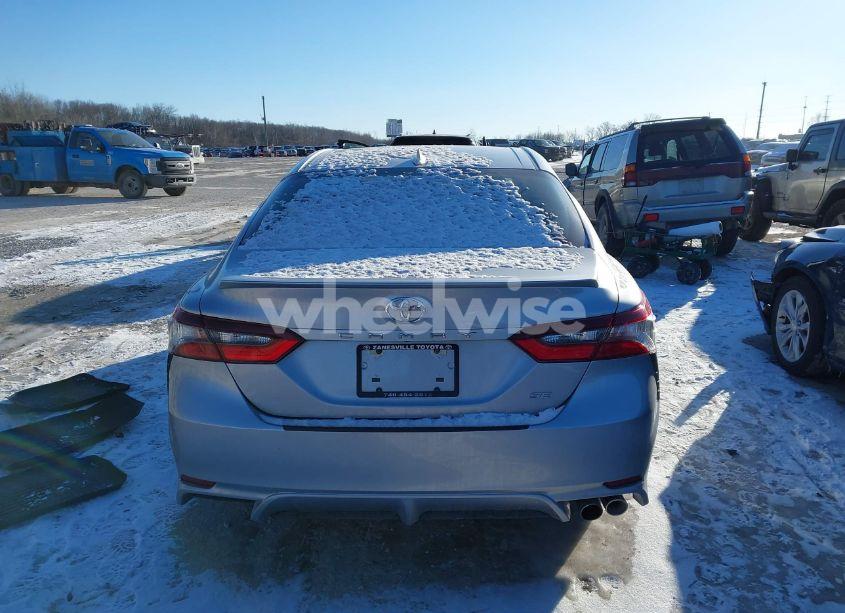 Photo 16 of 2022 Toyota Camry SE (VIN 4T1T11AK1NU651312)