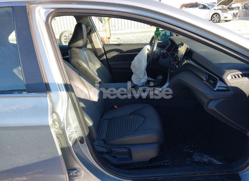 Photo 5 of 2022 Toyota Camry SE (VIN 4T1T11AK1NU651312)