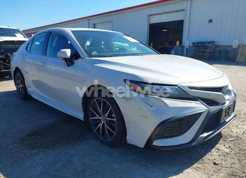 2023 Toyota Camry SE (VIN 4T1T11AK1PU106231) main photo
