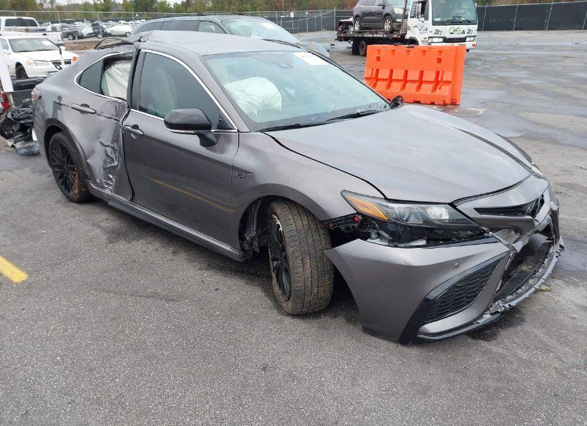 2023 Toyota Camry SE (VIN 4T1T11AK1PU830596) main photo