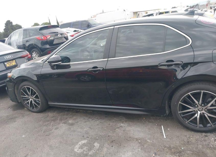 Photo 15 of 2024 Toyota Camry SE (VIN 4T1T11AK1RU895919)