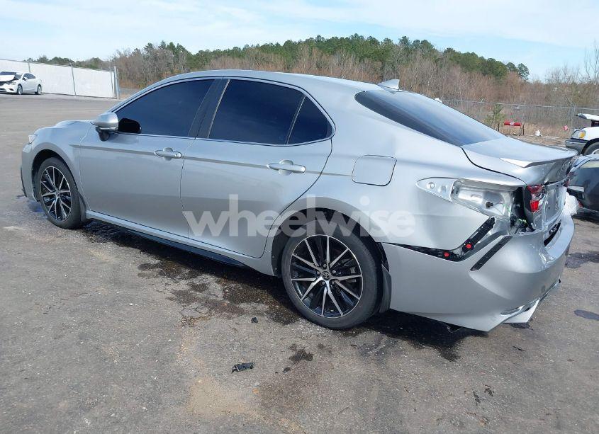 Photo 3 of 2021 Toyota Camry SE (VIN 4T1T11AK2MU444295)