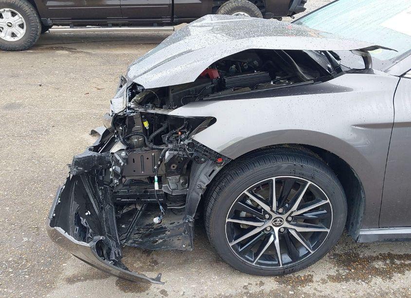 Photo 18 of 2021 Toyota Camry SE (VIN 4T1T11AK2MU567756)