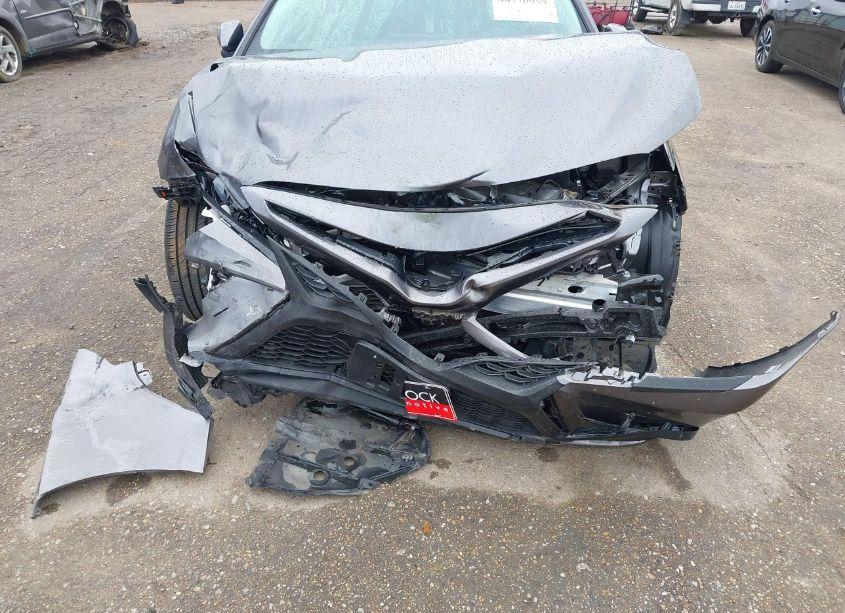 Photo 6 of 2021 Toyota Camry SE (VIN 4T1T11AK2MU567756)