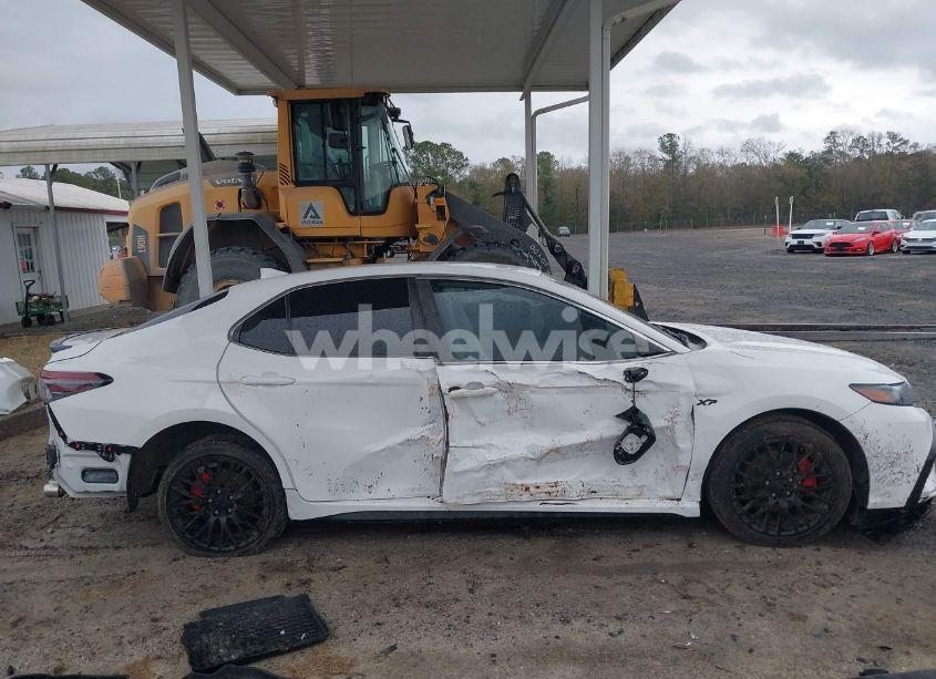 Photo 13 of 2021 Toyota Camry SE (VIN 4T1T11AK2MU599395)