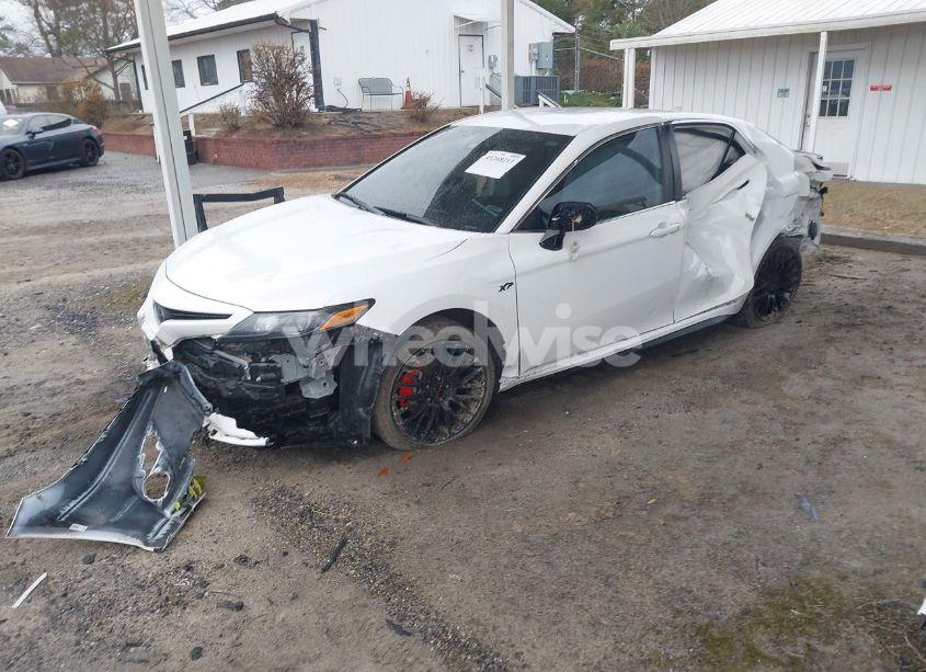 Photo 2 of 2021 Toyota Camry SE (VIN 4T1T11AK2MU599395)