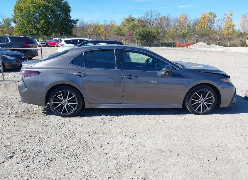 Photo 13 of 2023 Toyota Camry SE (VIN 4T1T11AK2PU775415)