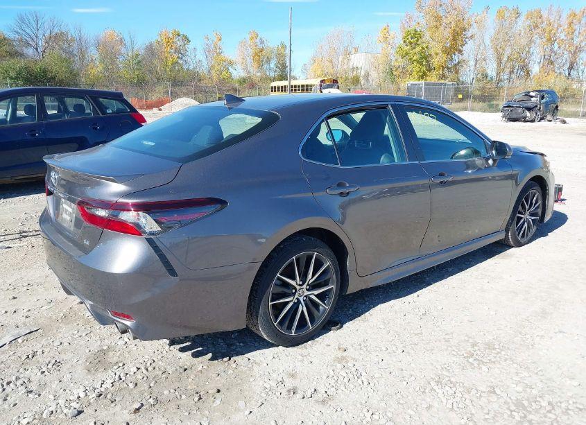 Photo 4 of 2023 Toyota Camry SE (VIN 4T1T11AK2PU775415)
