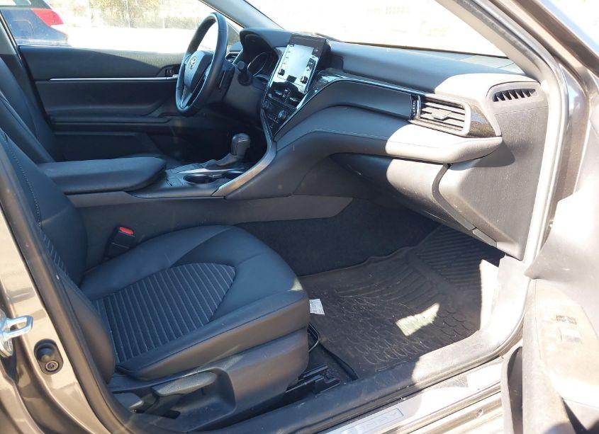 Photo 5 of 2023 Toyota Camry SE (VIN 4T1T11AK2PU775415)