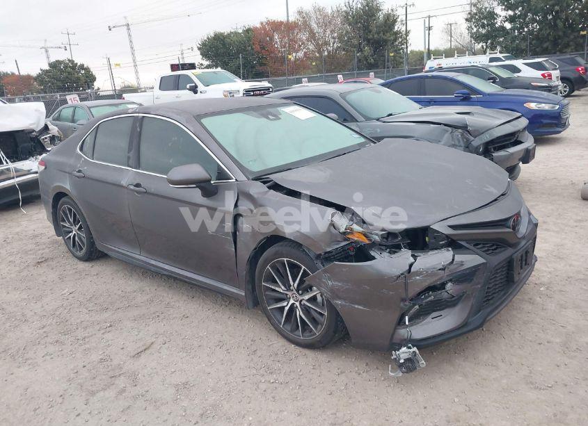2023 Toyota Camry SE (VIN 4T1T11AK2PU790478) main photo