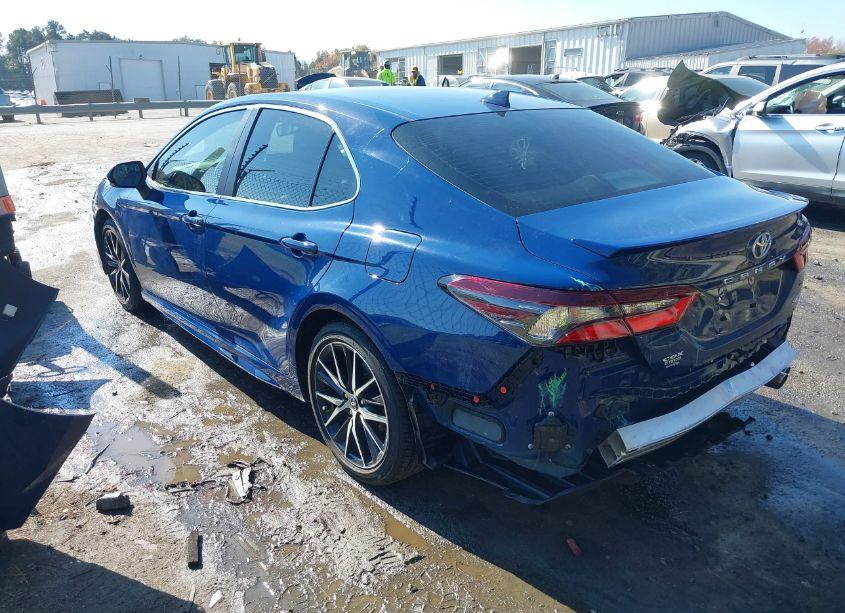 Photo 3 of 2024 Toyota Camry SE (VIN 4T1T11AK2RU205143)