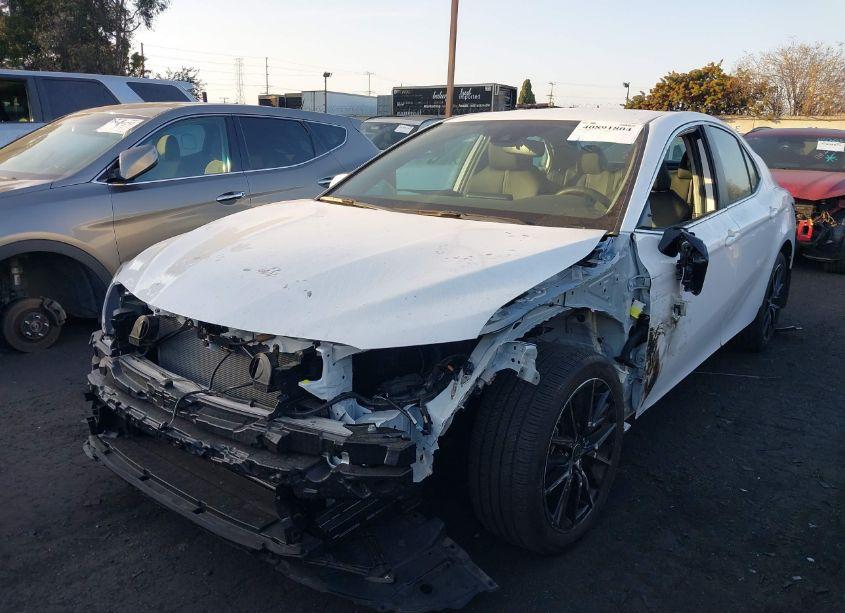 Photo 2 of 2024 Toyota Camry SE (VIN 4T1T11AK2RU906684)