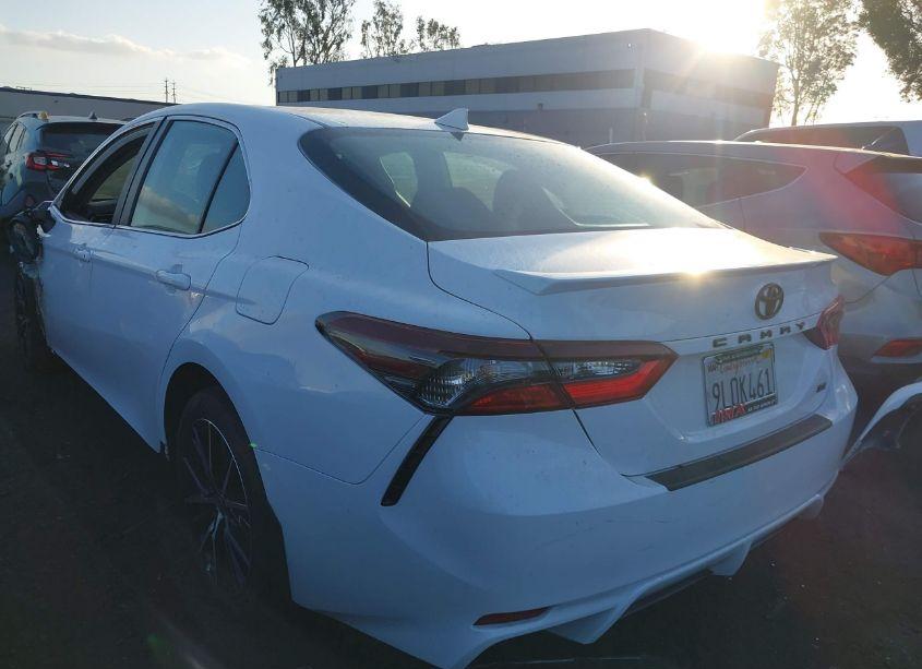 Photo 3 of 2024 Toyota Camry SE (VIN 4T1T11AK2RU906684)