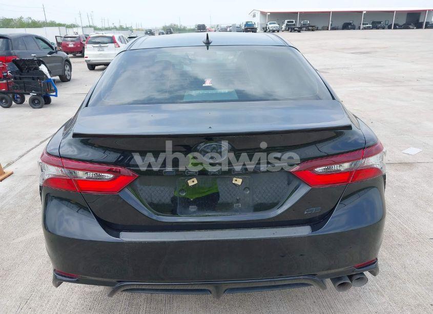 Photo 16 of 2022 Toyota Camry SE (VIN 4T1T11AK3NU016933)