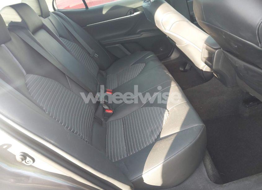 Photo 8 of 2022 Toyota Camry SE (VIN 4T1T11AK3NU618585)