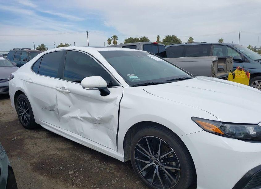 Photo 13 of 2023 Toyota Camry SE (VIN 4T1T11AK3PU719497)