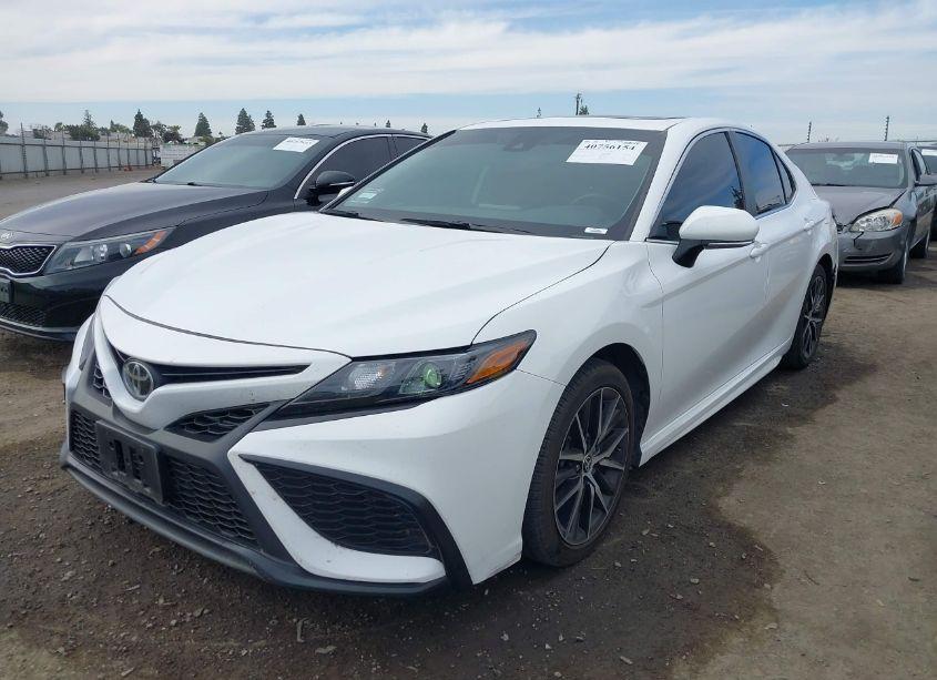 Photo 2 of 2023 Toyota Camry SE (VIN 4T1T11AK3PU719497)