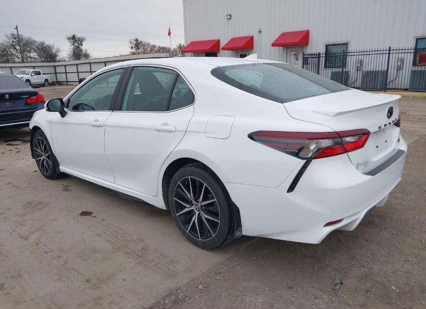 Photo 3 of 2024 Toyota Camry SE (VIN 4T1T11AK3RU851954)