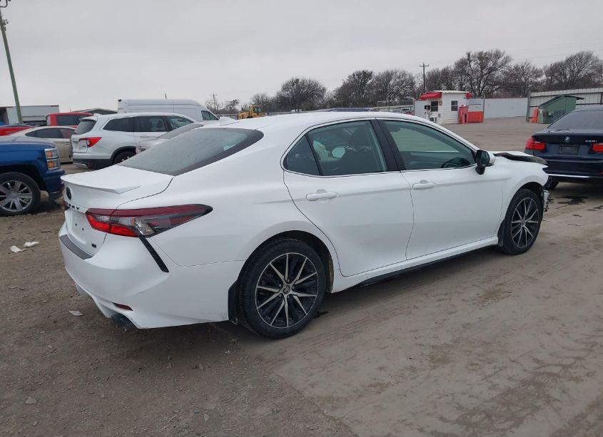 Photo 4 of 2024 Toyota Camry SE (VIN 4T1T11AK3RU851954)