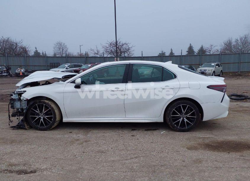 Photo 15 of 2024 Toyota Camry SE (VIN 4T1T11AK3RU873579)