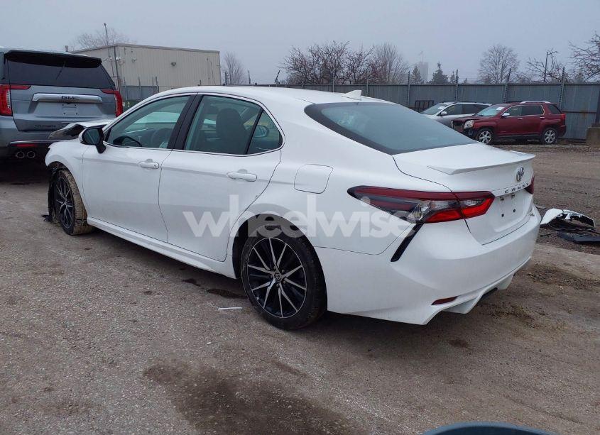 Photo 3 of 2024 Toyota Camry SE (VIN 4T1T11AK3RU873579)