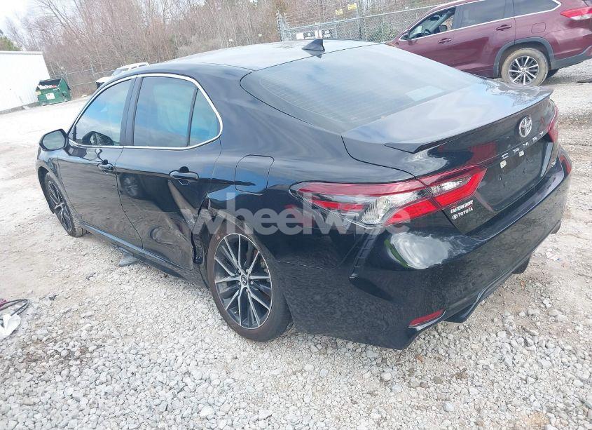 Photo 3 of 2024 Toyota Camry SE (VIN 4T1T11AK3RU910033)