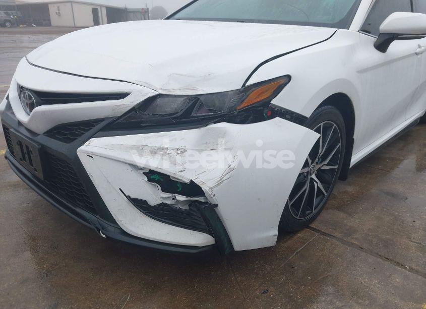 Photo 17 of 2021 Toyota Camry SE (VIN 4T1T11AK4MU430981)