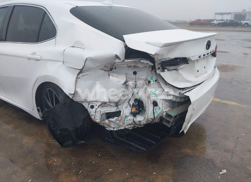 Photo 6 of 2021 Toyota Camry SE (VIN 4T1T11AK4MU430981)