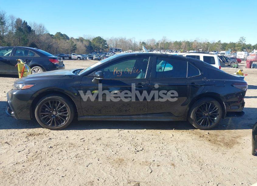 Photo 15 of 2022 Toyota Camry SE NIGHTSHADE EDITION (VIN 4T1T11AK4NU032719)